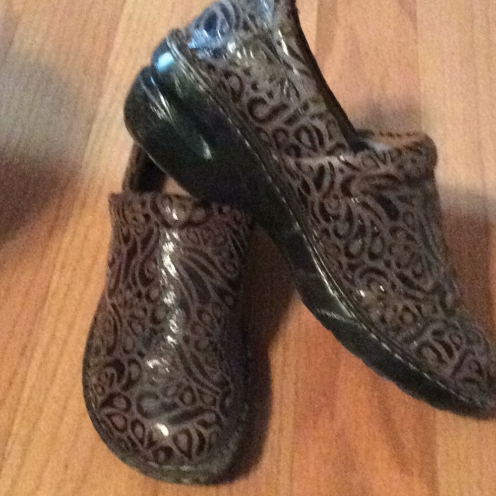BOC clogs. - Picture 2 of 5